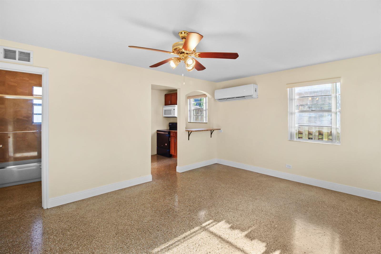 4546 CARVER Street, FL 33463 photo 4