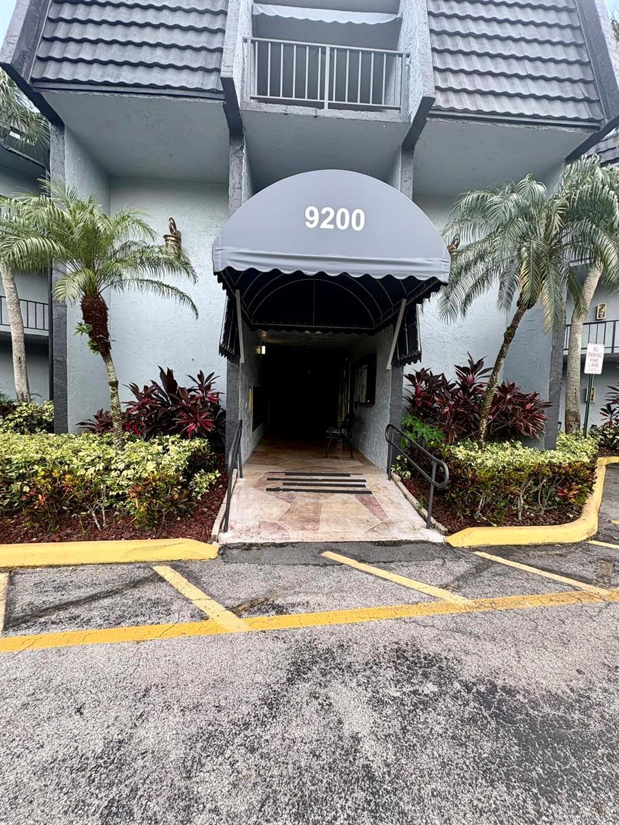 9200 Lime Bay Boulevard, Tamarac FL 33321 photo 3