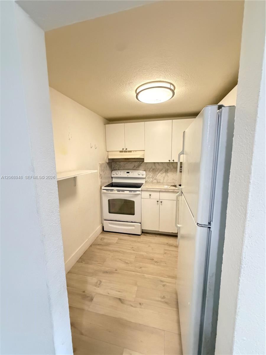 606 W 81st St # 209, Hialeah FL 33014 photo 3