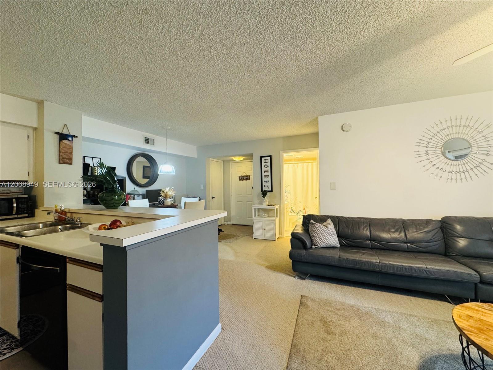 650 S Park Rd # 5, Hollywood FL 33021 photo 3