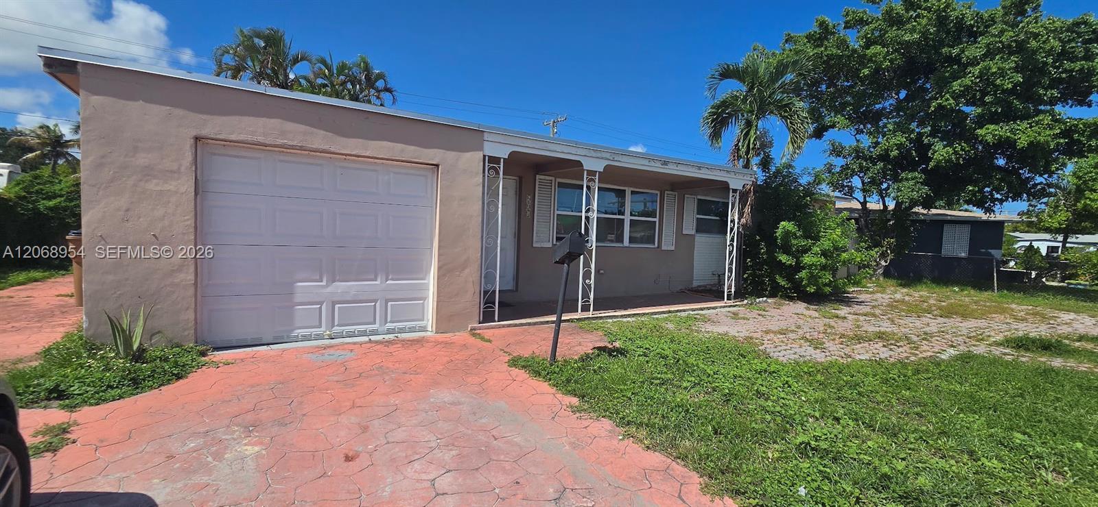 601 W Sample Rd, Deerfield Beach FL 33064 photo 2