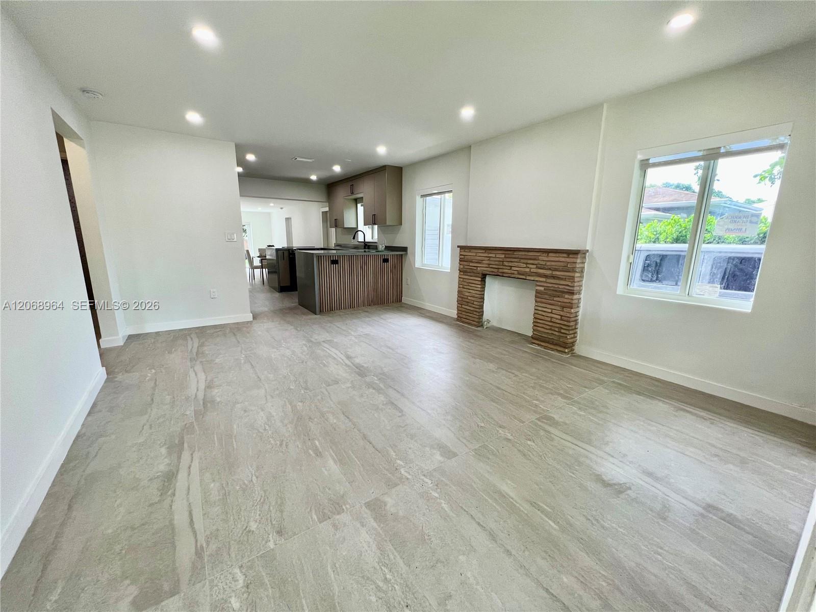 850 NE 127th St, North Miami FL 33161 photo 5