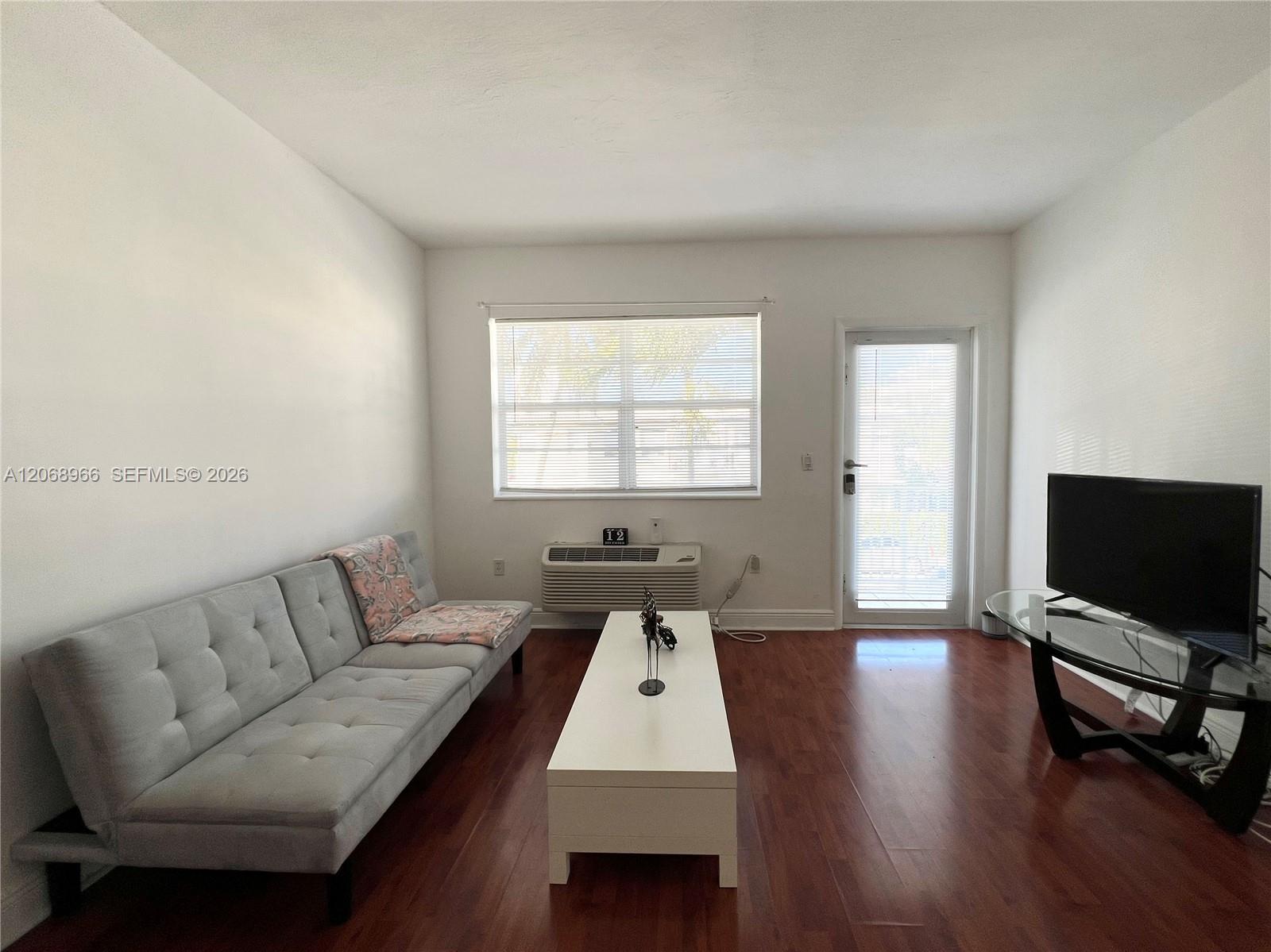 450 77th St # 6, Miami Beach FL 33141 photo 3