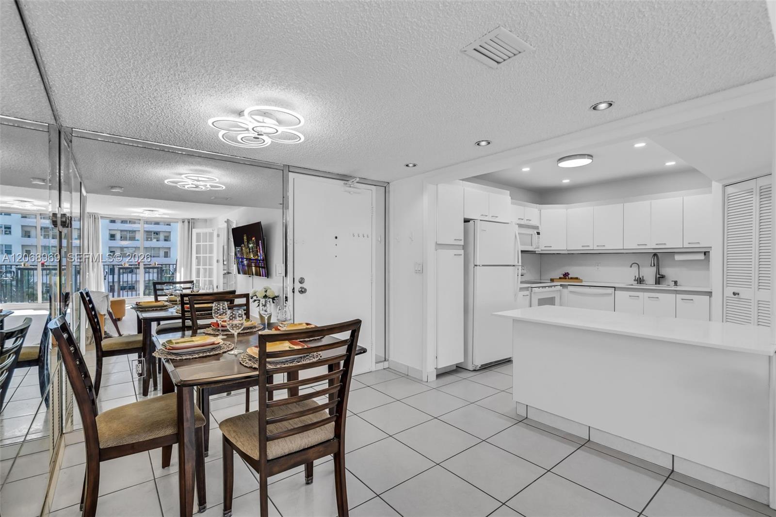 9273 Collins Ave # 503, Surfside FL 33154 photo 4