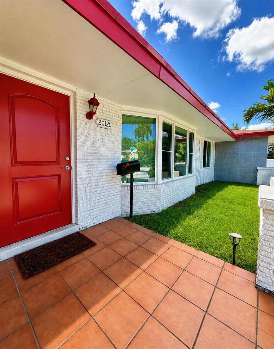 20120 Highland Lakes Boulevard, Miami FL 33179 photo 2
