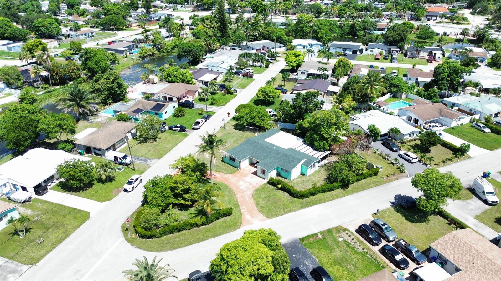 2907 SW 67TH Terrace, Miramar FL 33023 photo 2