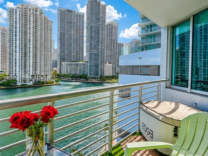 335 S Biscayne Blvd # 1005, Miami FL 33131 photo 5
