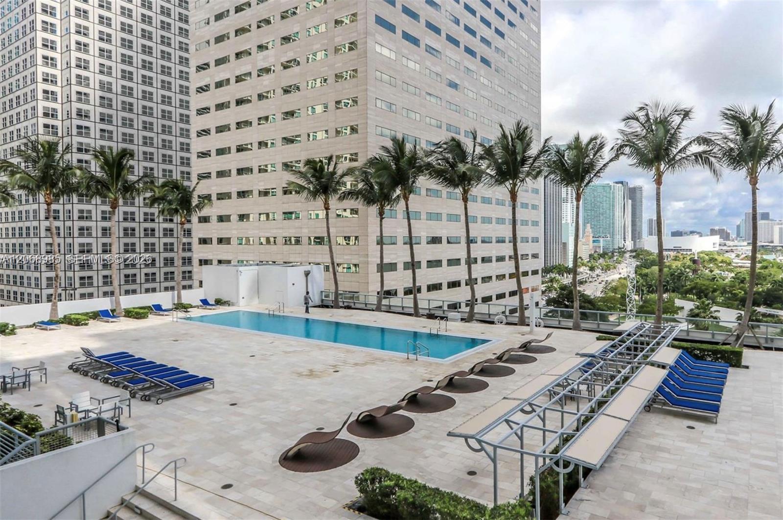335 S Biscayne Blvd # 1005, Miami FL 33131 photo 4