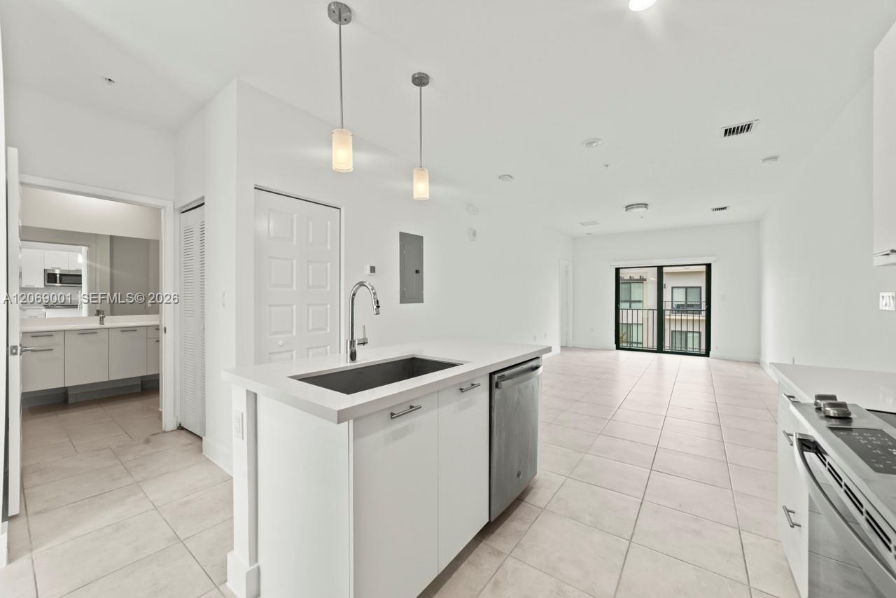 8301 NW 41st St # 408, Doral FL 33166 photo 4