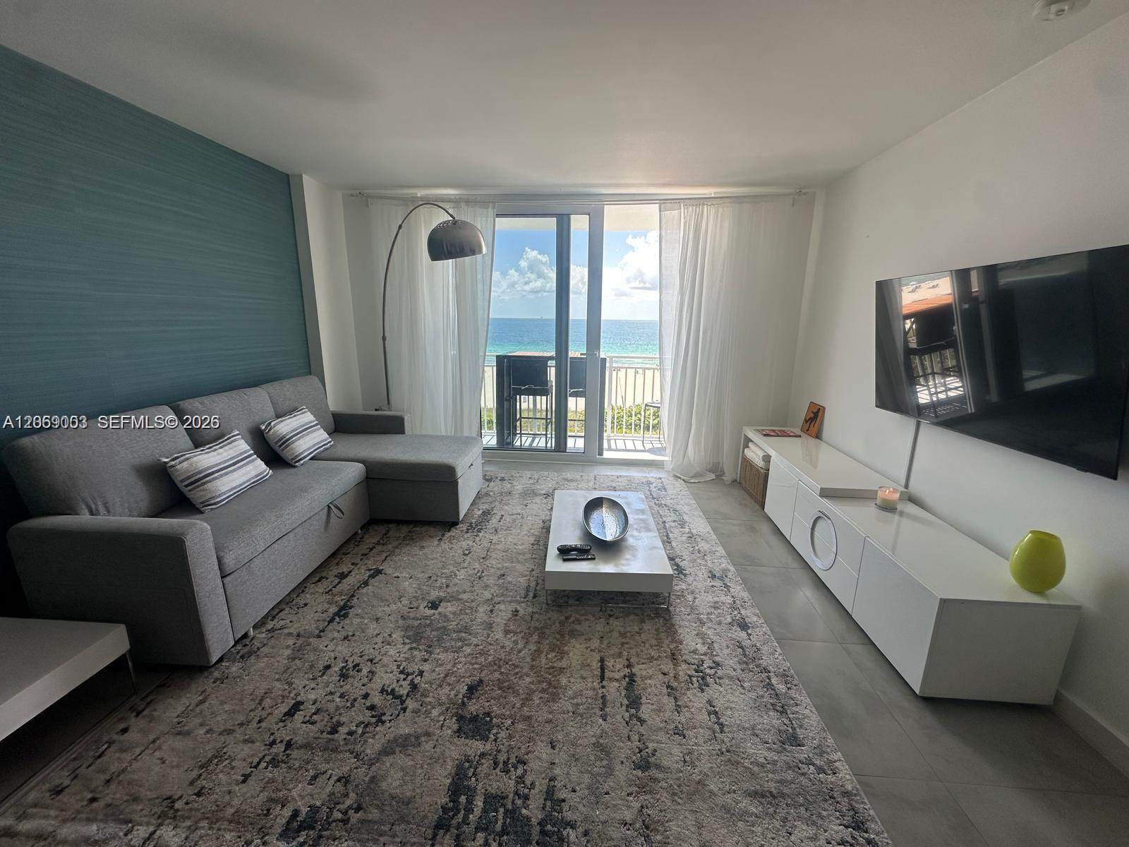345 Ocean Dr # 616, Miami Beach FL 33139 photo 3