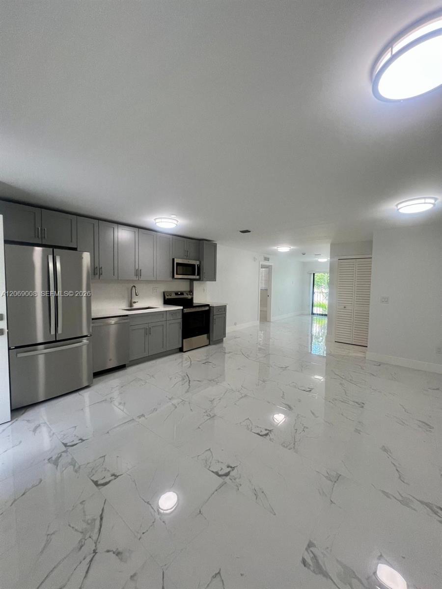 1860 NW 19th St # 101, Miami FL 33125 photo 3