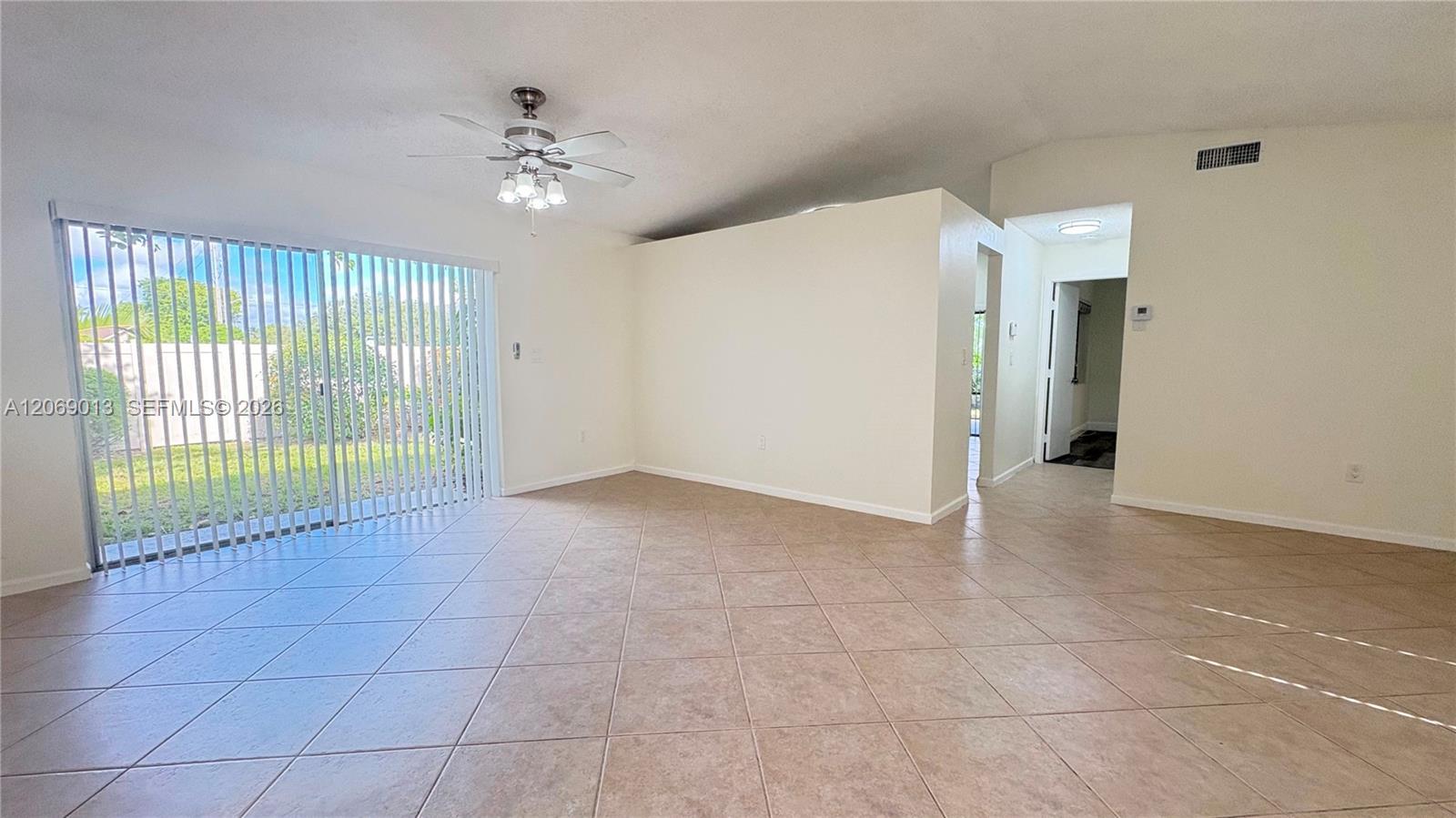 821 W Beckley Sq, Davie FL 33325 photo 3