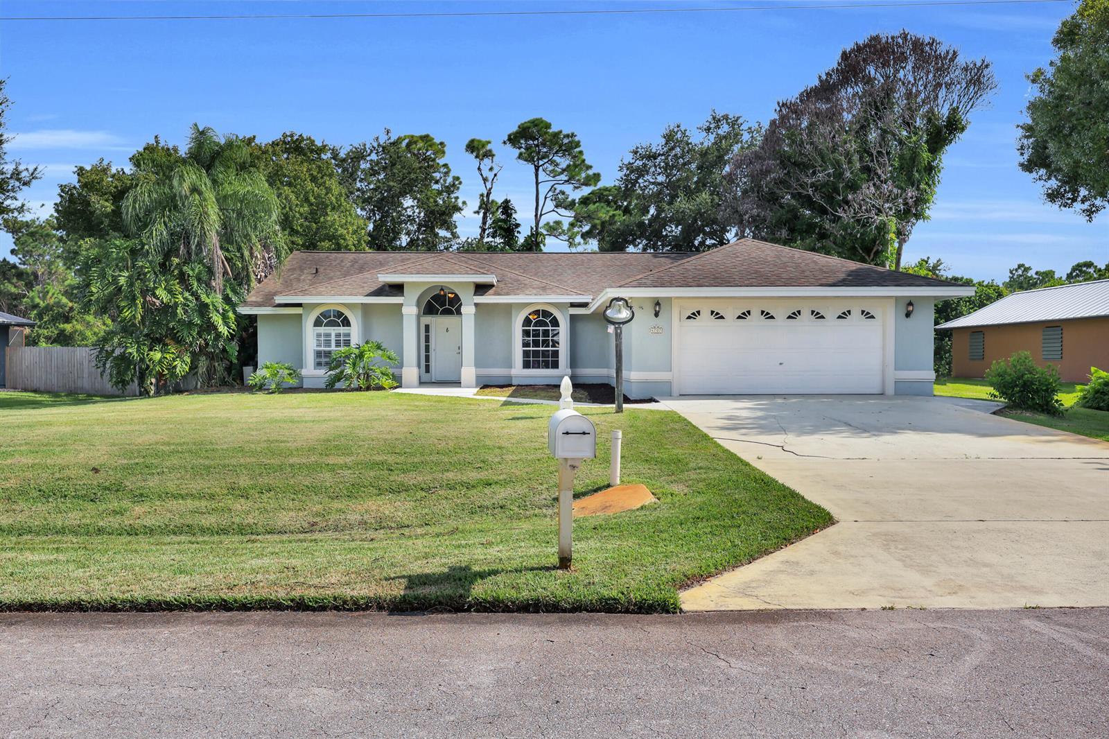 4707 Paleo Pines Circle, Fort Pierce FL 34951