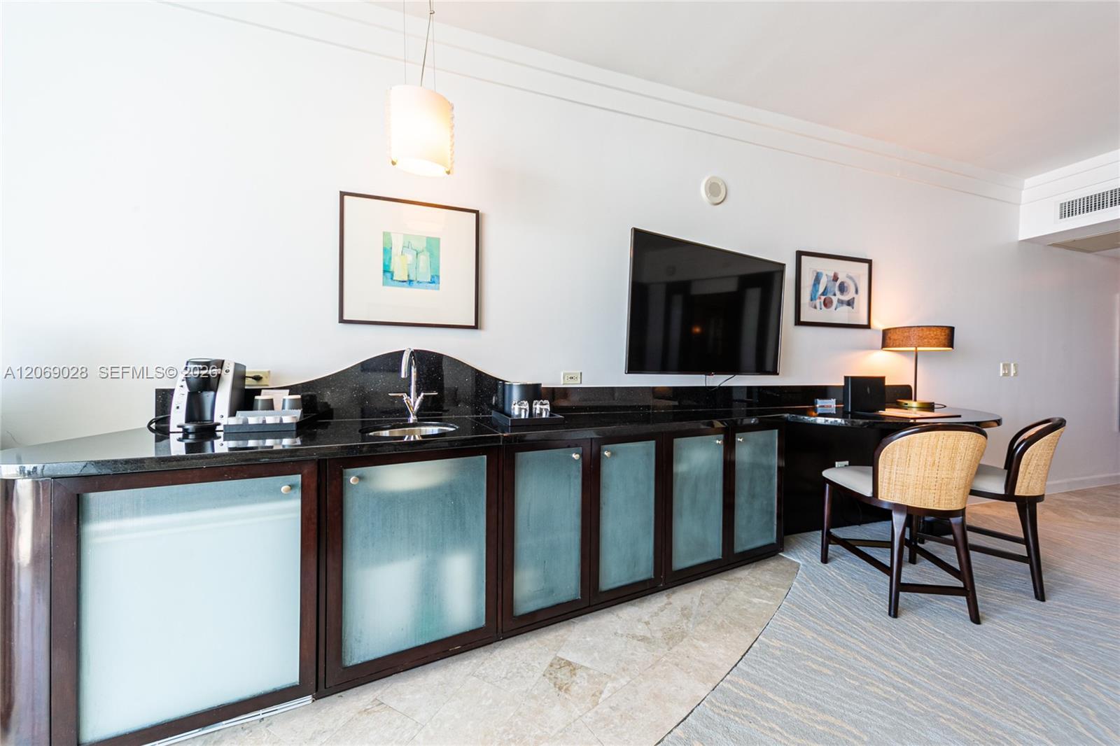 4391 Collins Ave # 1015, Miami Beach FL 33140 photo 4