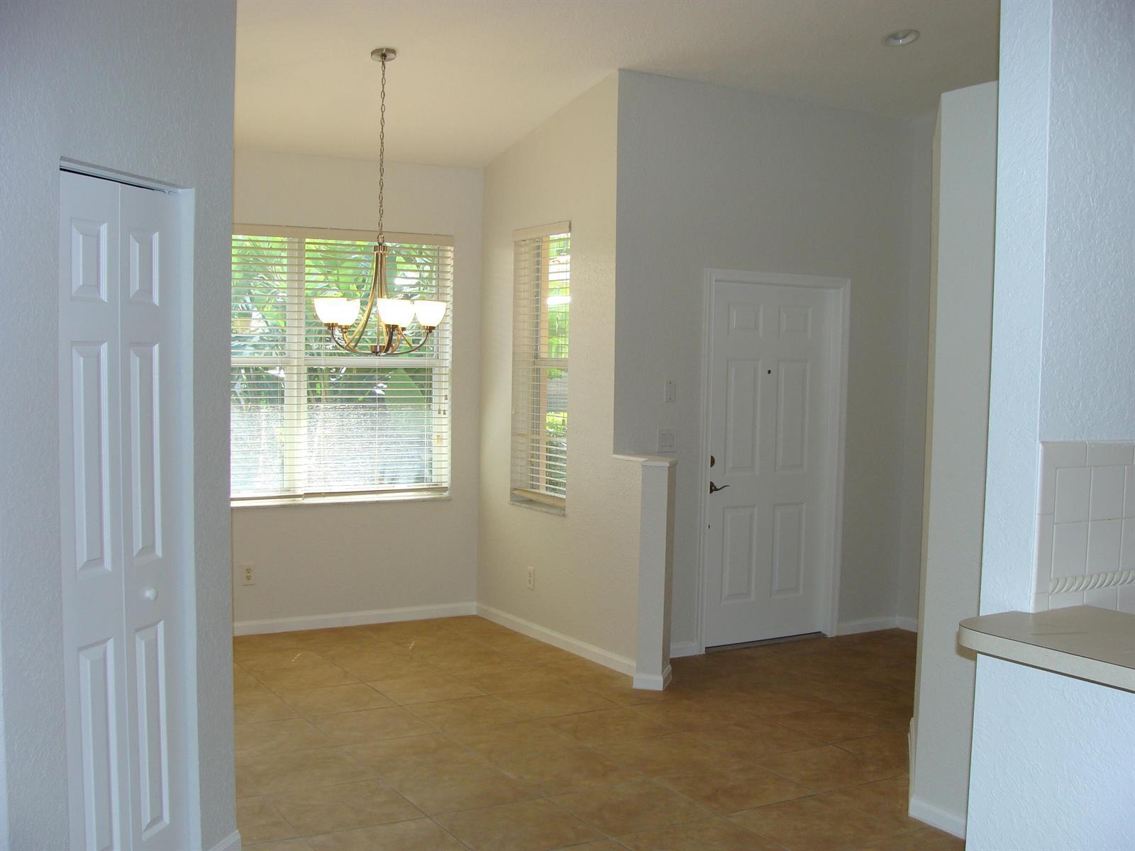 369 W Coral Trace Circle, Delray Beach FL 33445 photo 4