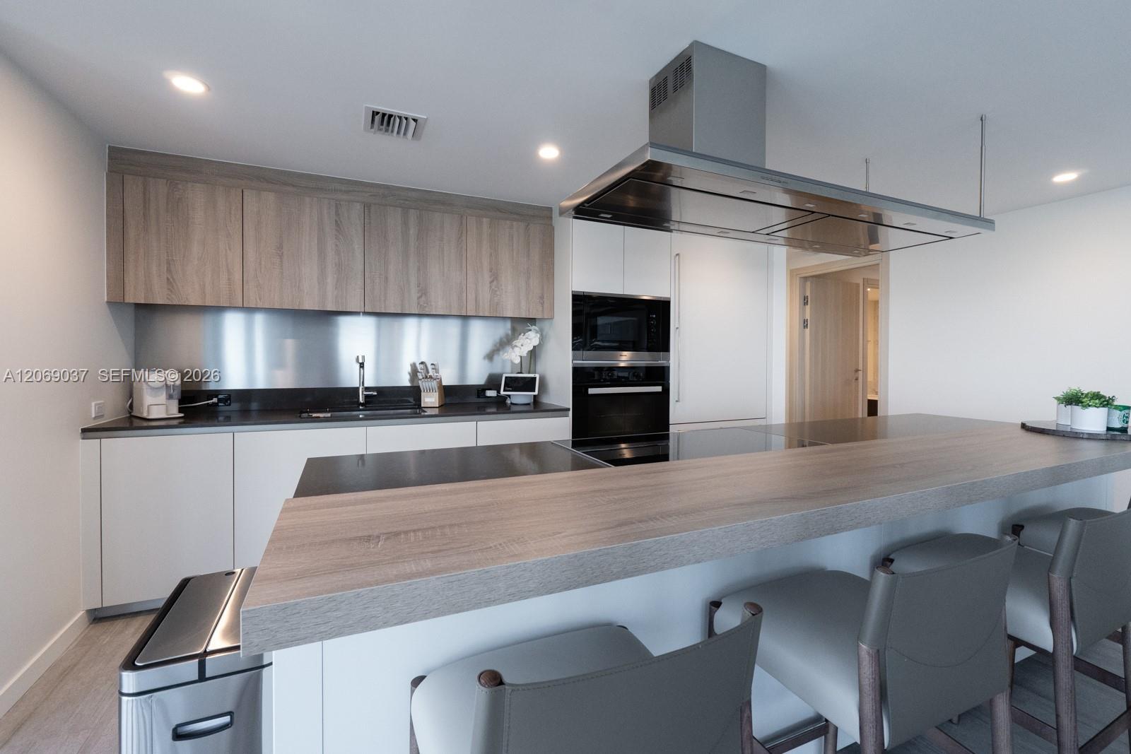 1000 Brickell Plz # 4502, Miami FL 33131 photo 3