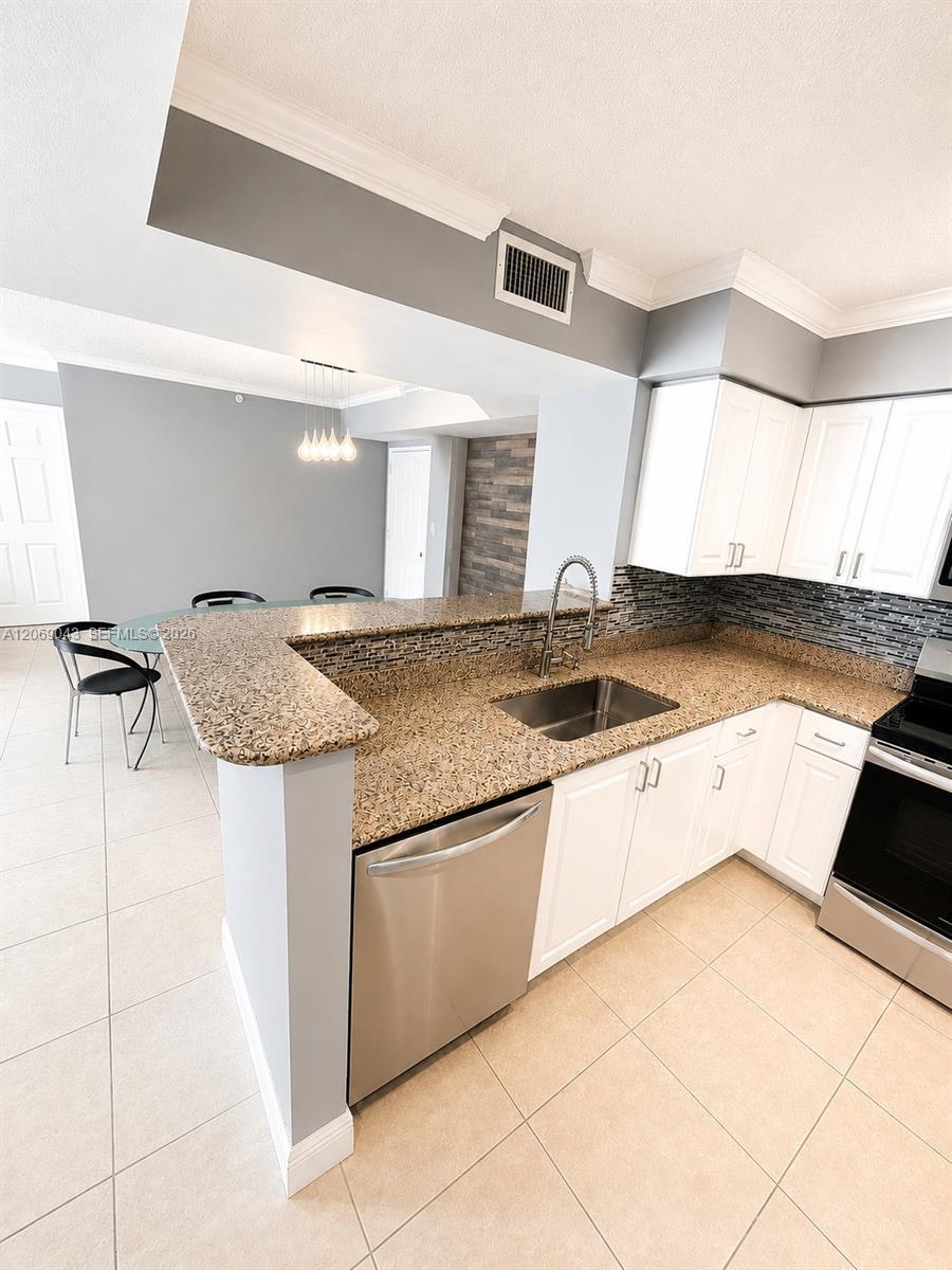 1155 Brickell Bay Dr # 2504, Miami FL 33131 photo 5