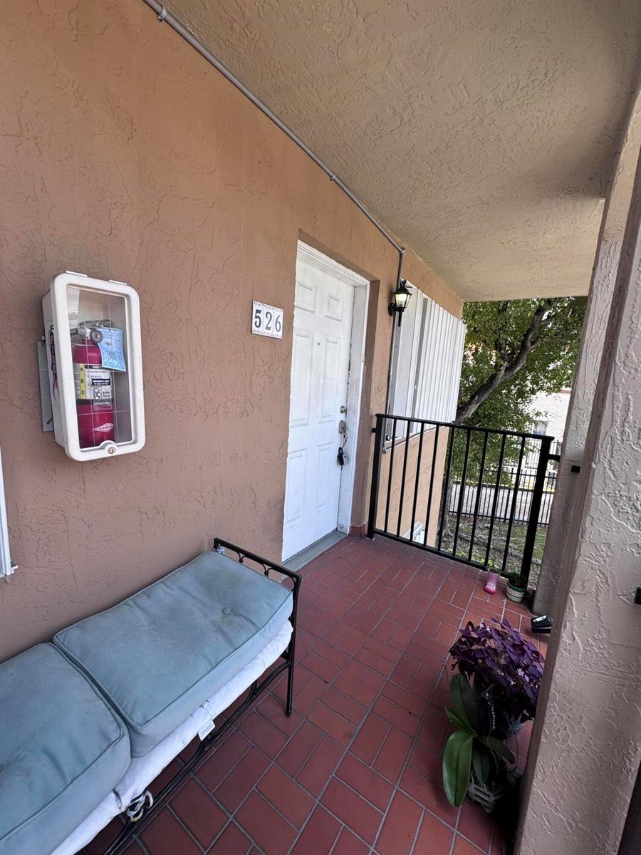 551 NW 82ND Avenue # 526, Miami FL 33126 photo 2