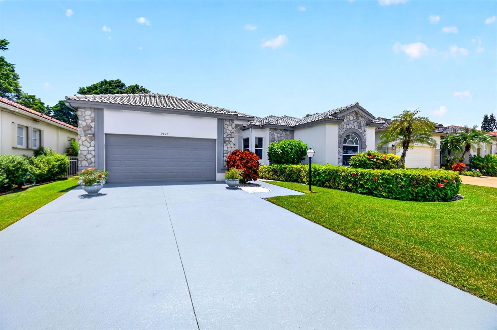 3952 Summer Chase Court, Lake Worth FL 33467 photo 2