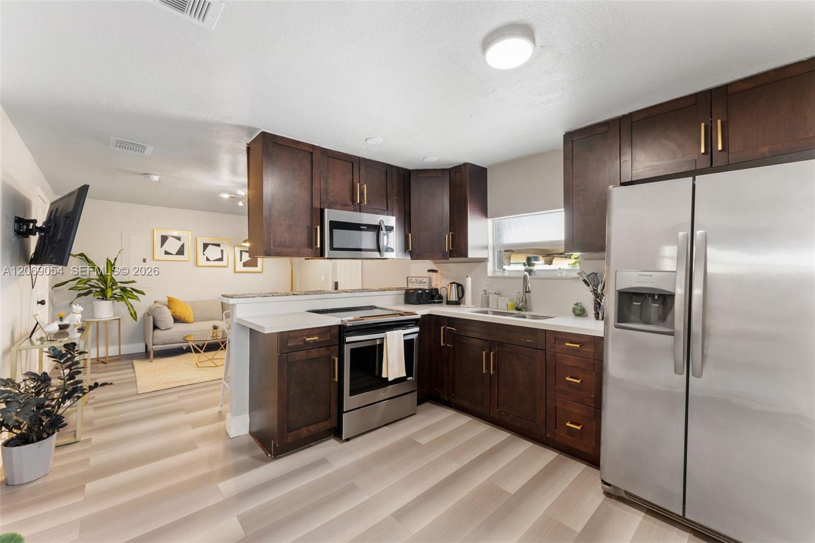 2275 NW 33rd St # 2, Miami FL 33142 photo 4