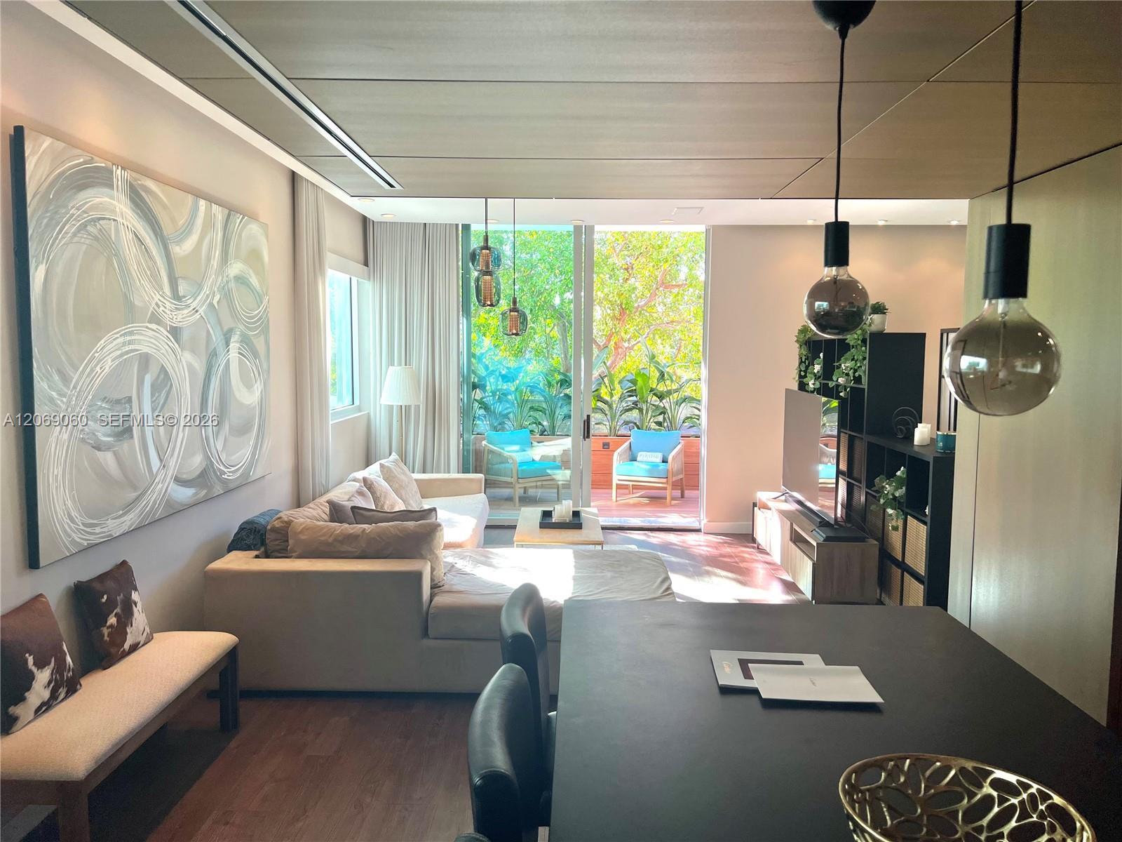 1700 Meridian Ave # 206, Miami Beach FL 33139