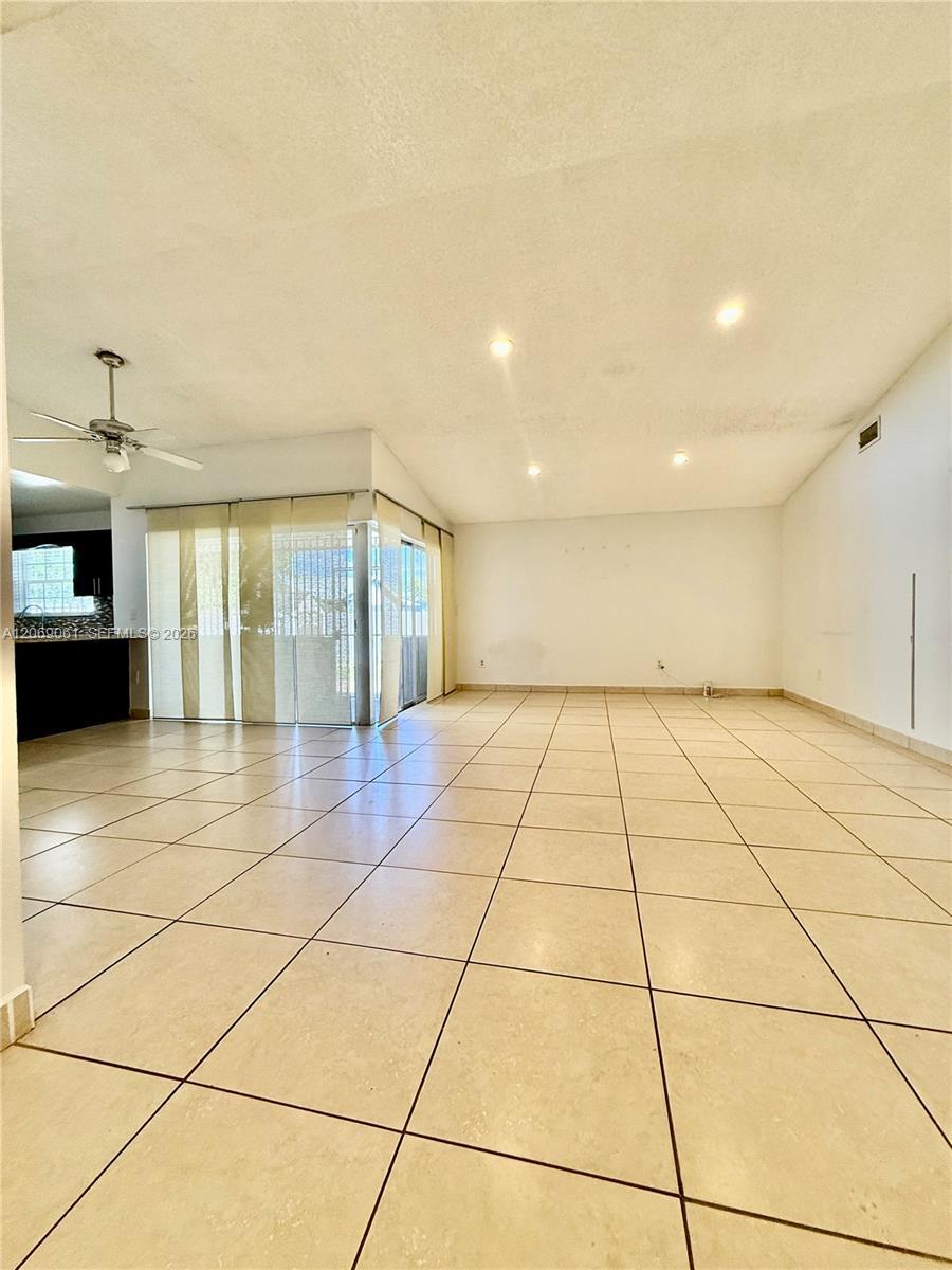 13237 SW 257th Ter, Homestead FL 33032 photo 4
