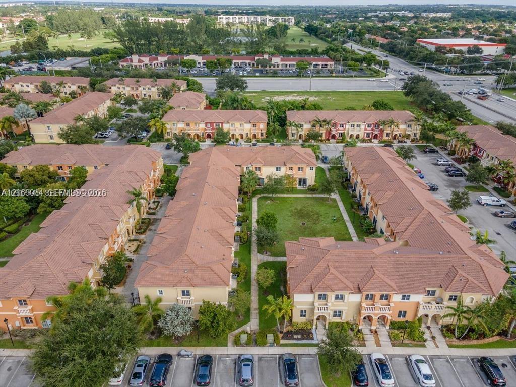 8922 SW 18th St, Miramar FL 33025 photo 3