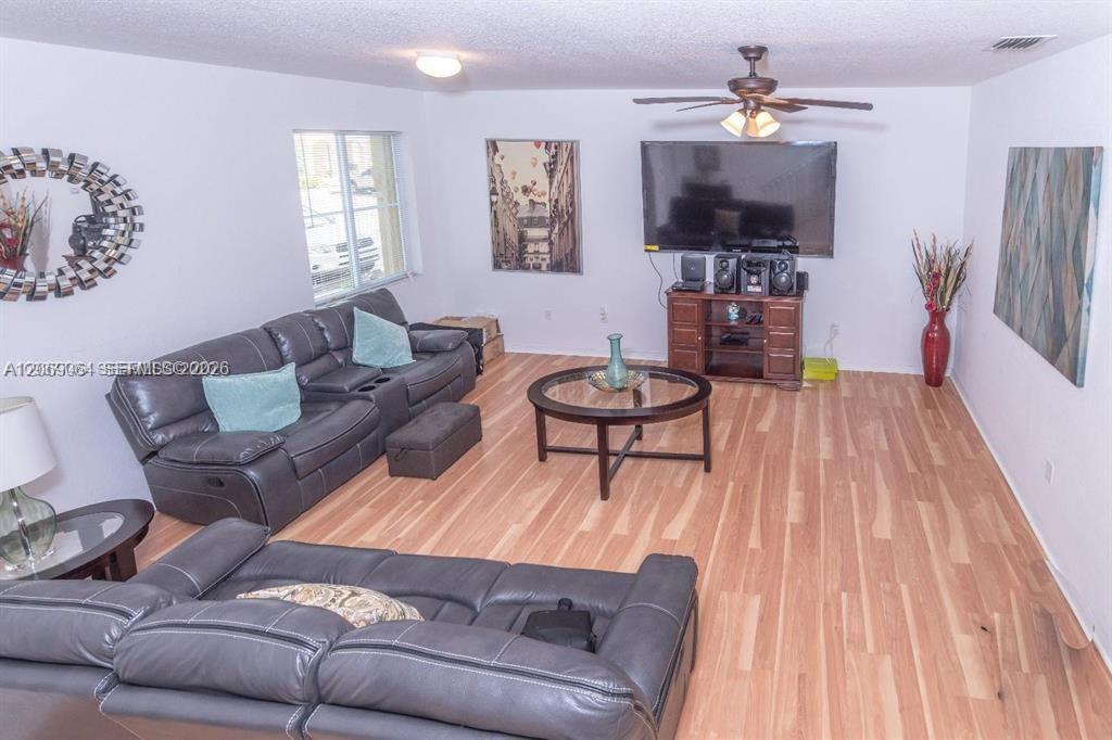 8922 SW 18th St, Miramar FL 33025 photo 5