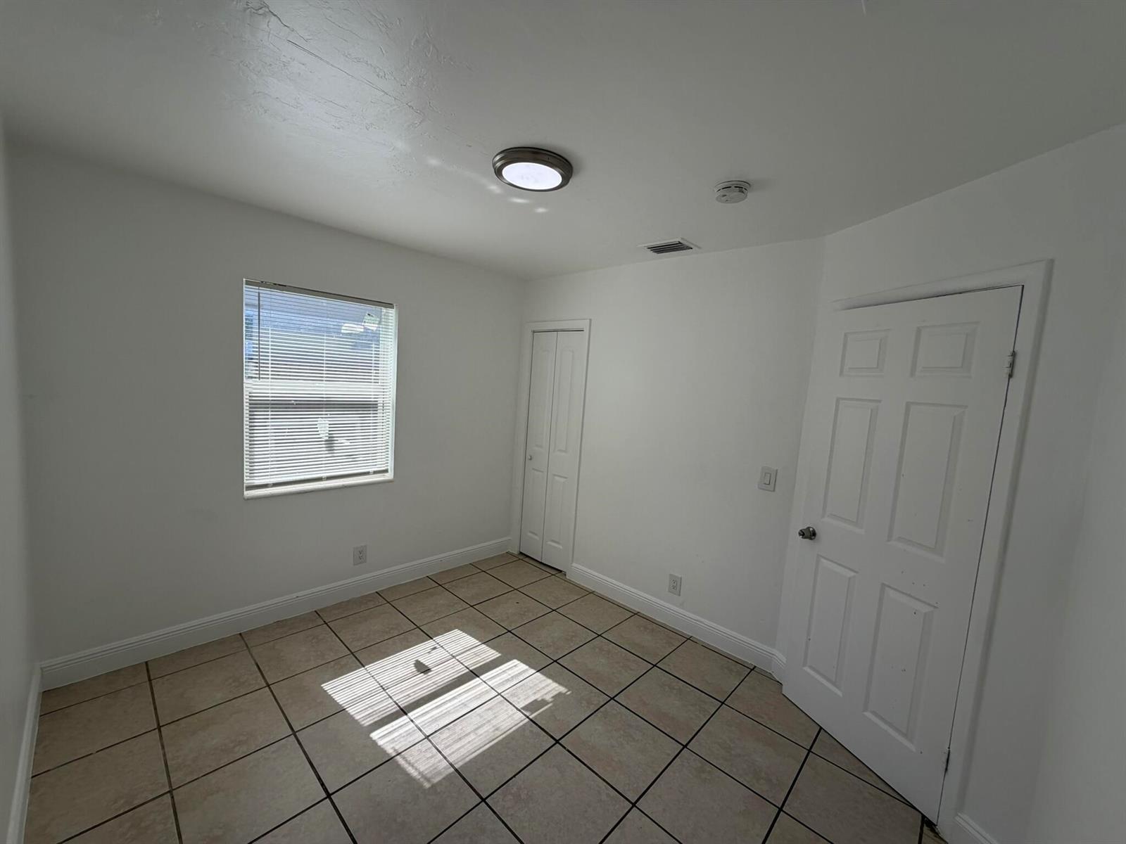1021 Henrietta Avenue, West Palm Beach FL 33401 photo 2