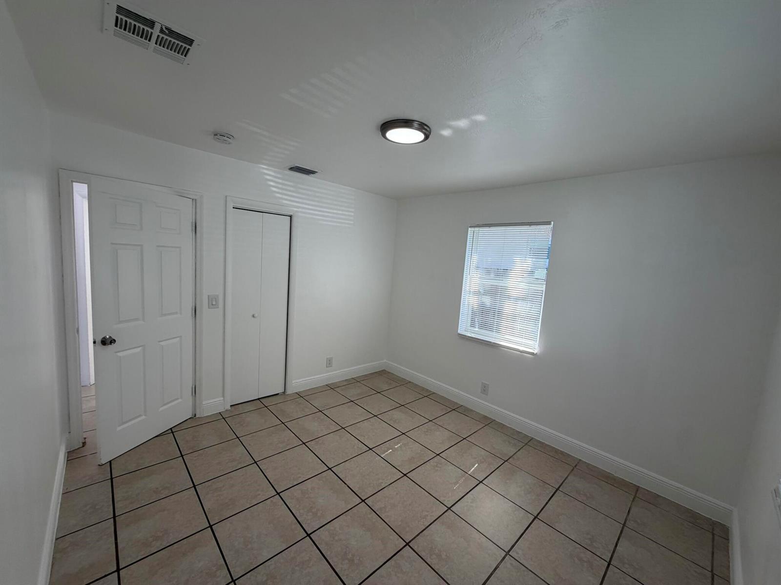1021 Henrietta Avenue, West Palm Beach FL 33401 photo 5