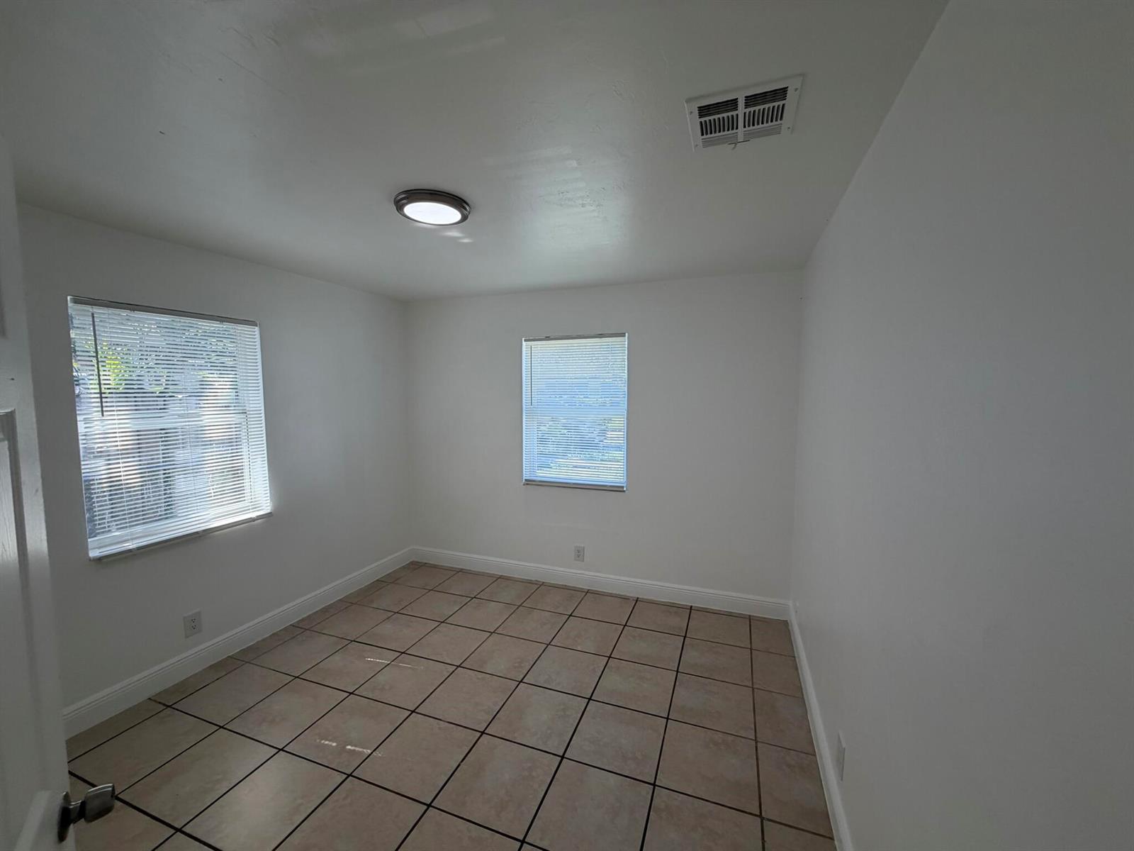 1021 Henrietta Avenue, West Palm Beach FL 33401 photo 4