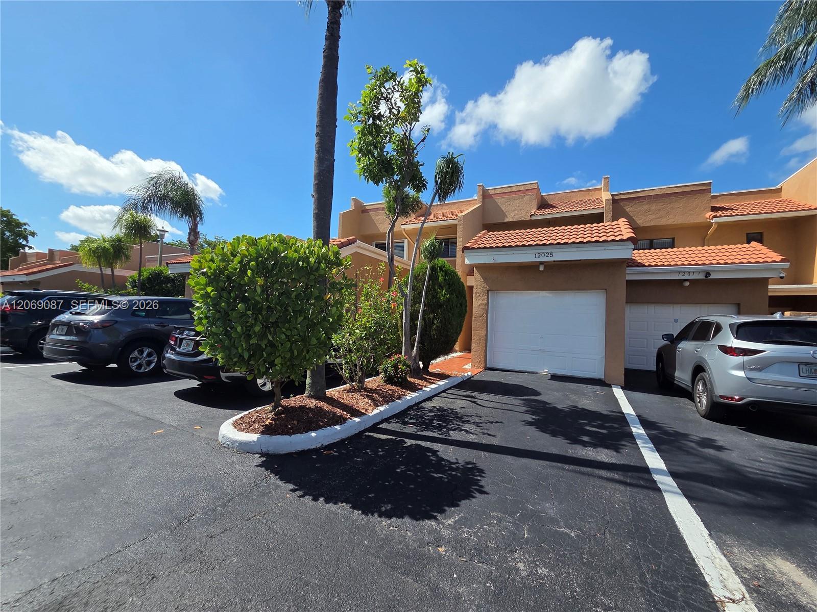 12025 S Las Palmas Dr # 12025, Pembroke Pines FL 33025 photo 2