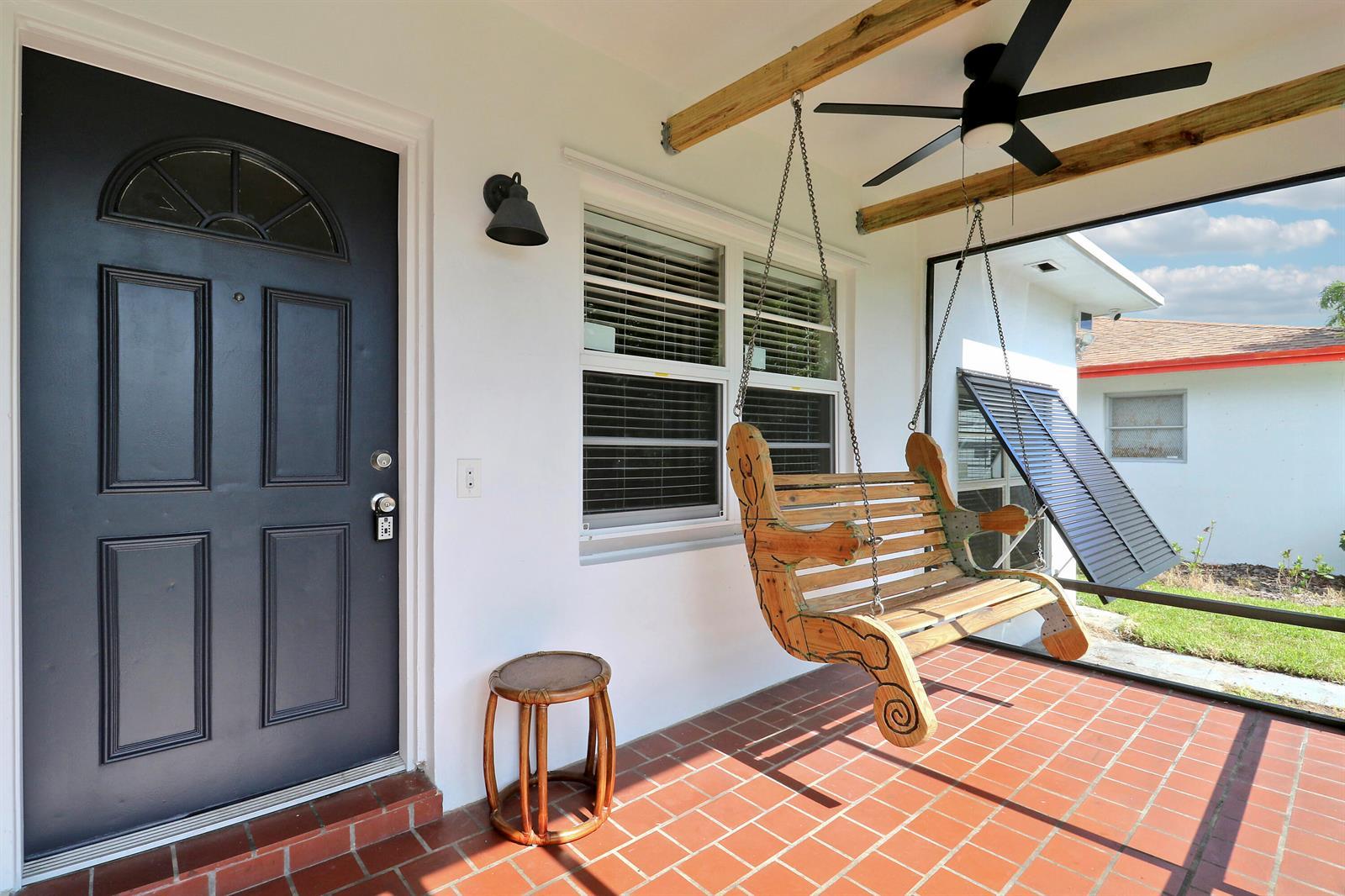 917 N OCEAN BREEZE, FL 33460 photo 2