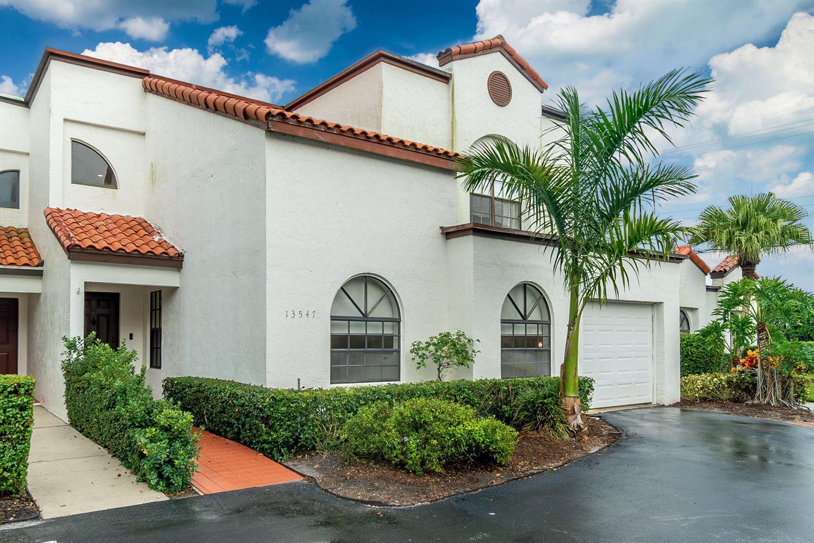 13547 Fountain View Boulevard, Wellington FL 33414 photo 2