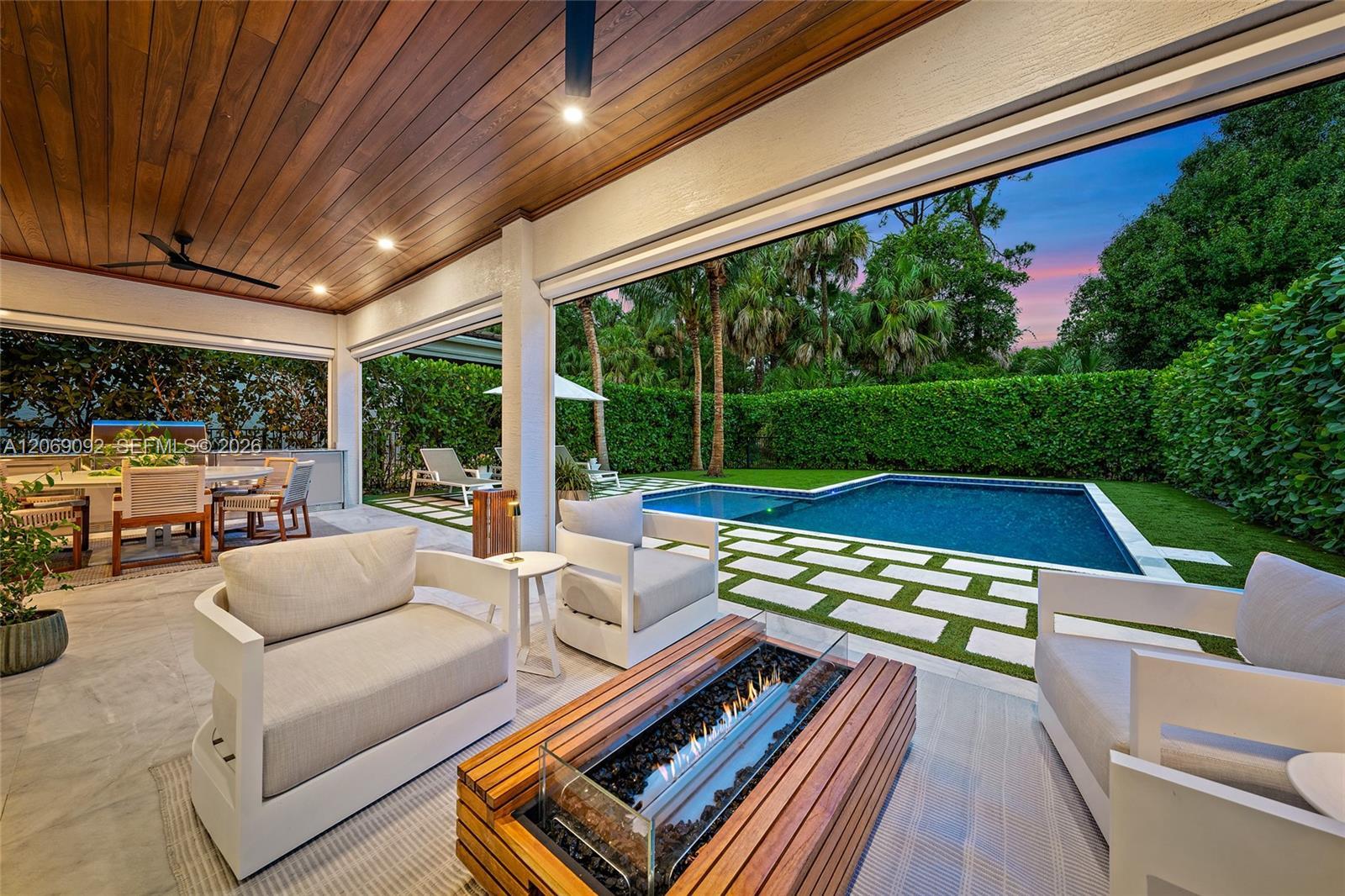 13558 Artisan Cir, Palm Beach Gardens FL 33418 photo 2