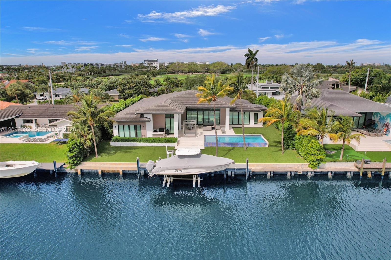 1651 Diplomat Pkwy, Hallandale Beach FL 33009 photo 4