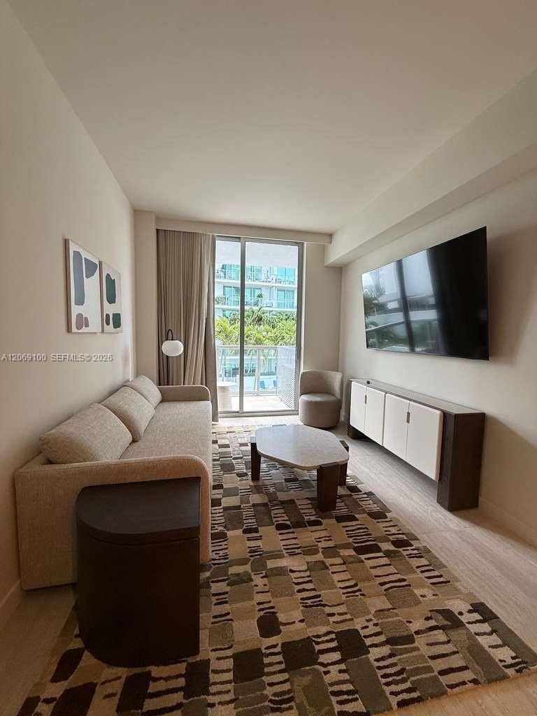 1611 SW 2nd ave # 610, Miami FL 33129