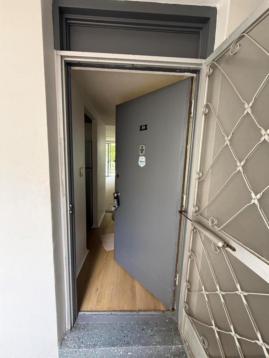 15600 NW 7TH Avenue # 211, Miami FL 33169 photo 2