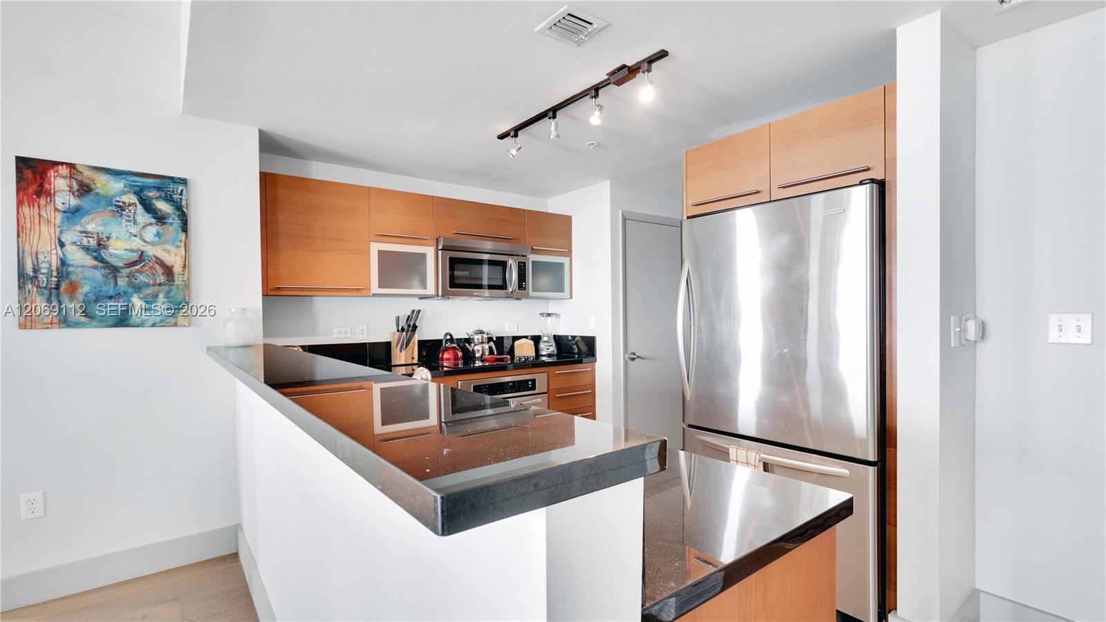 244 Biscayne Blvd # 2109, Miami FL 33132 photo 3