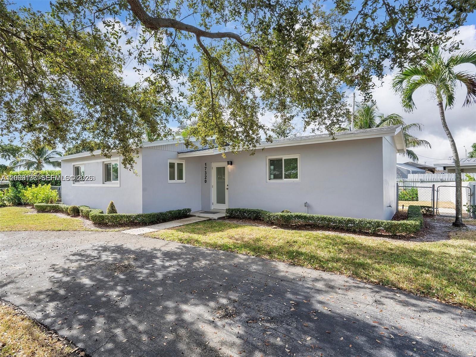 17320 NW 80th Ave, Hialeah FL 33015 photo 3