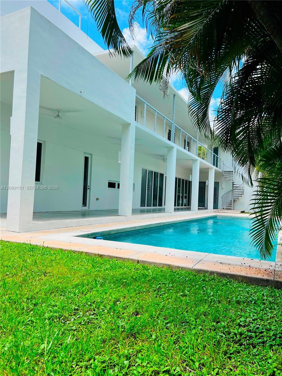745 SW 22nd Rd, Miami FL 33129