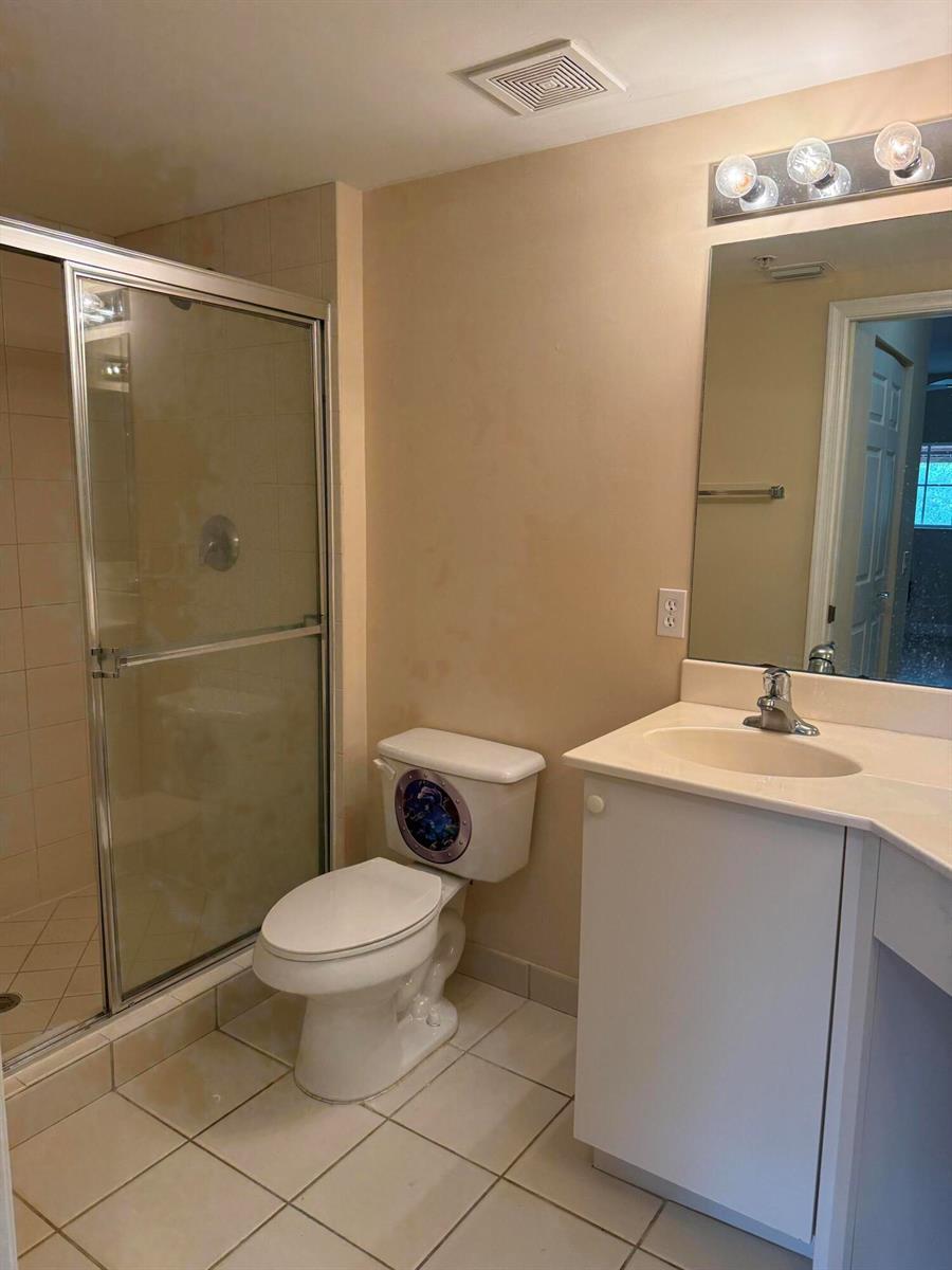 4723 LUCERNE LAKES Boulevard E # 633, Lake Worth FL 33467 photo 5