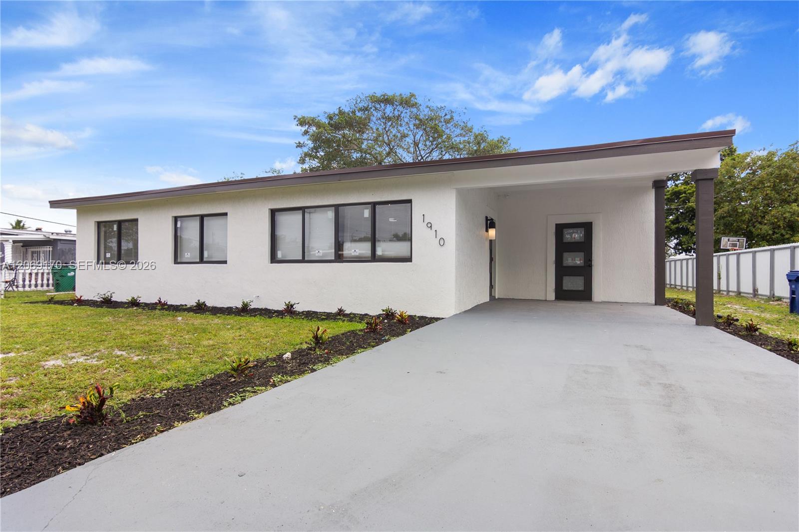1910 NW 134th St, Miami FL 33167 photo 2