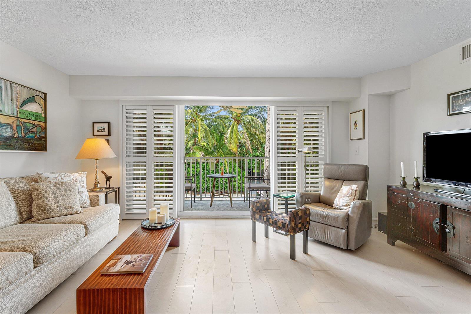 223 Atlantic Avenue # 2B, Palm Beach FL 33480