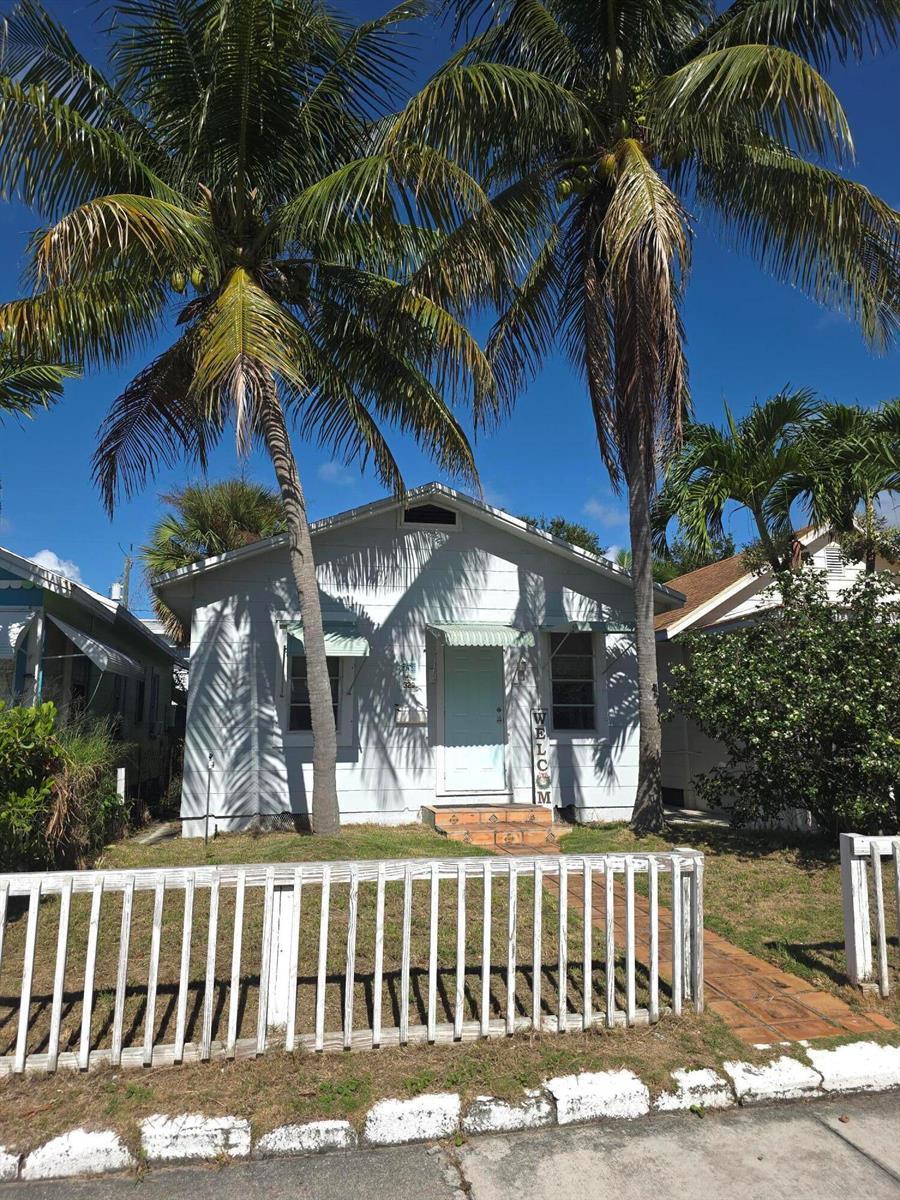 329 S M Street, FL 33460