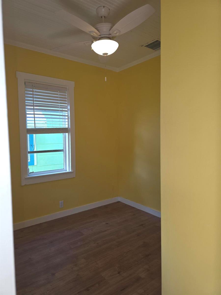 329 S M Street, FL 33460 photo 4