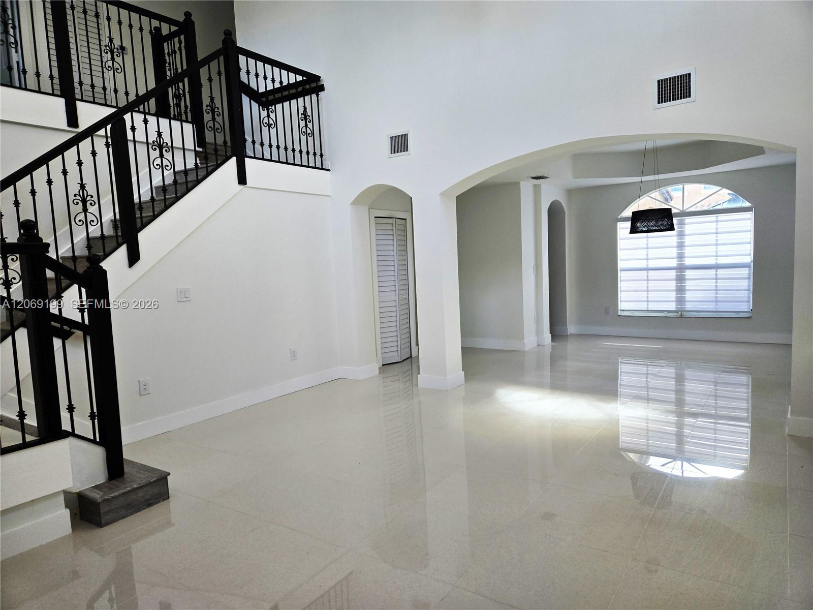 3124 SW 154th Pl, Miami FL 33185 photo 2