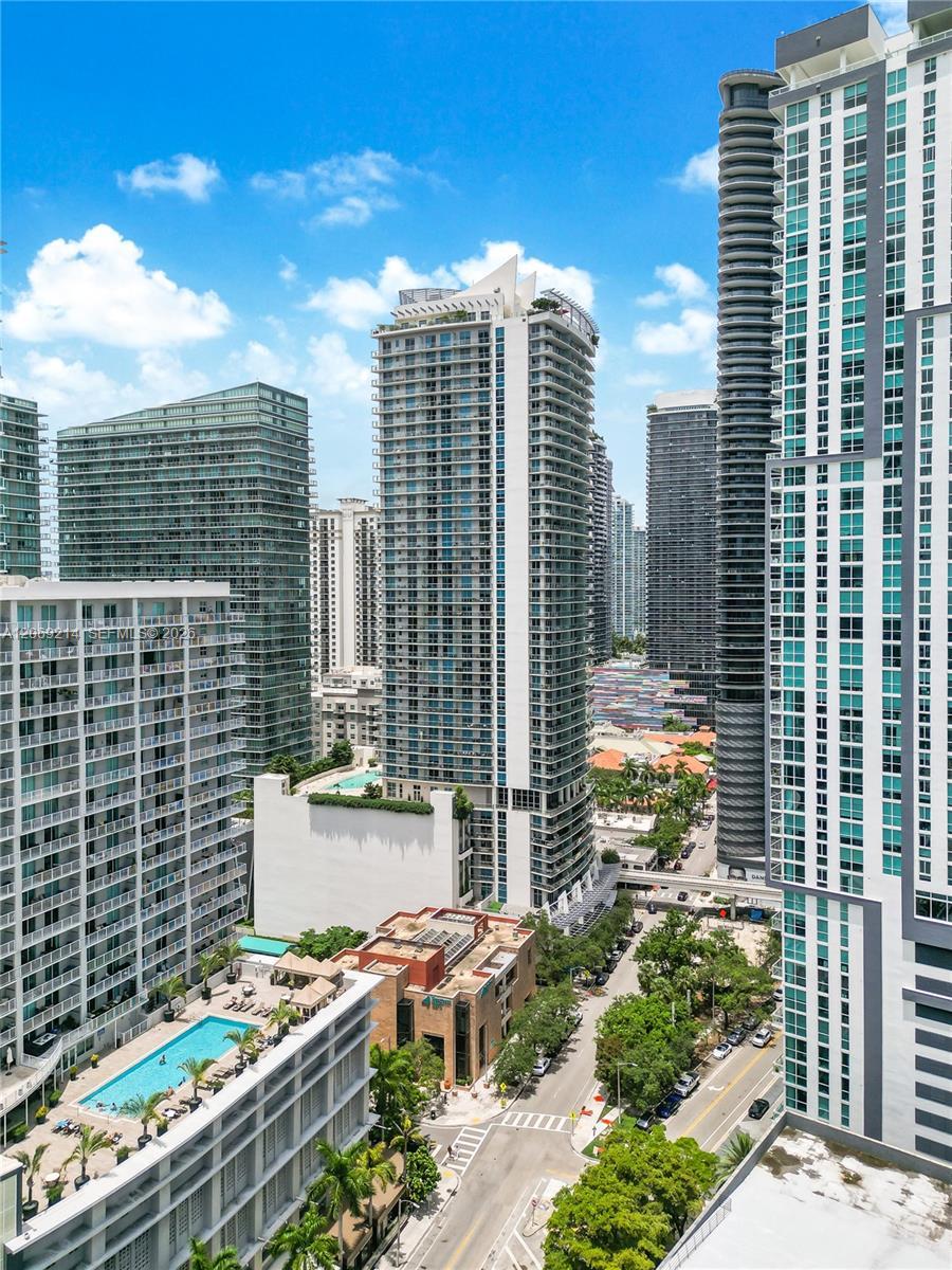 1100 S Miami Ave # 1607, Miami FL 33130 photo 4