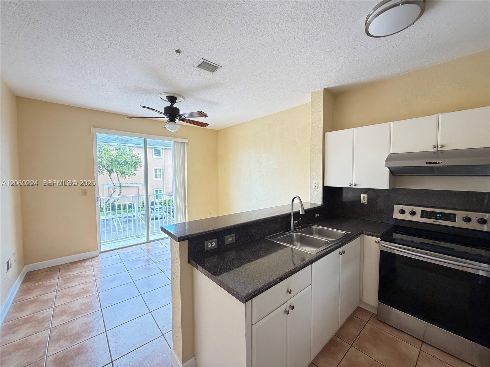 7250 NW 177th St # 16, Hialeah FL 33015 photo 4