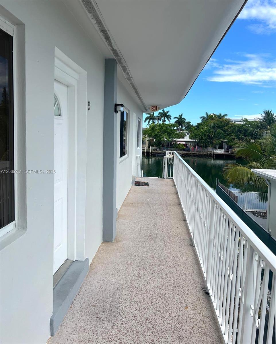 8271 Crespi Blvd # 5, Miami Beach FL 33141 photo 2